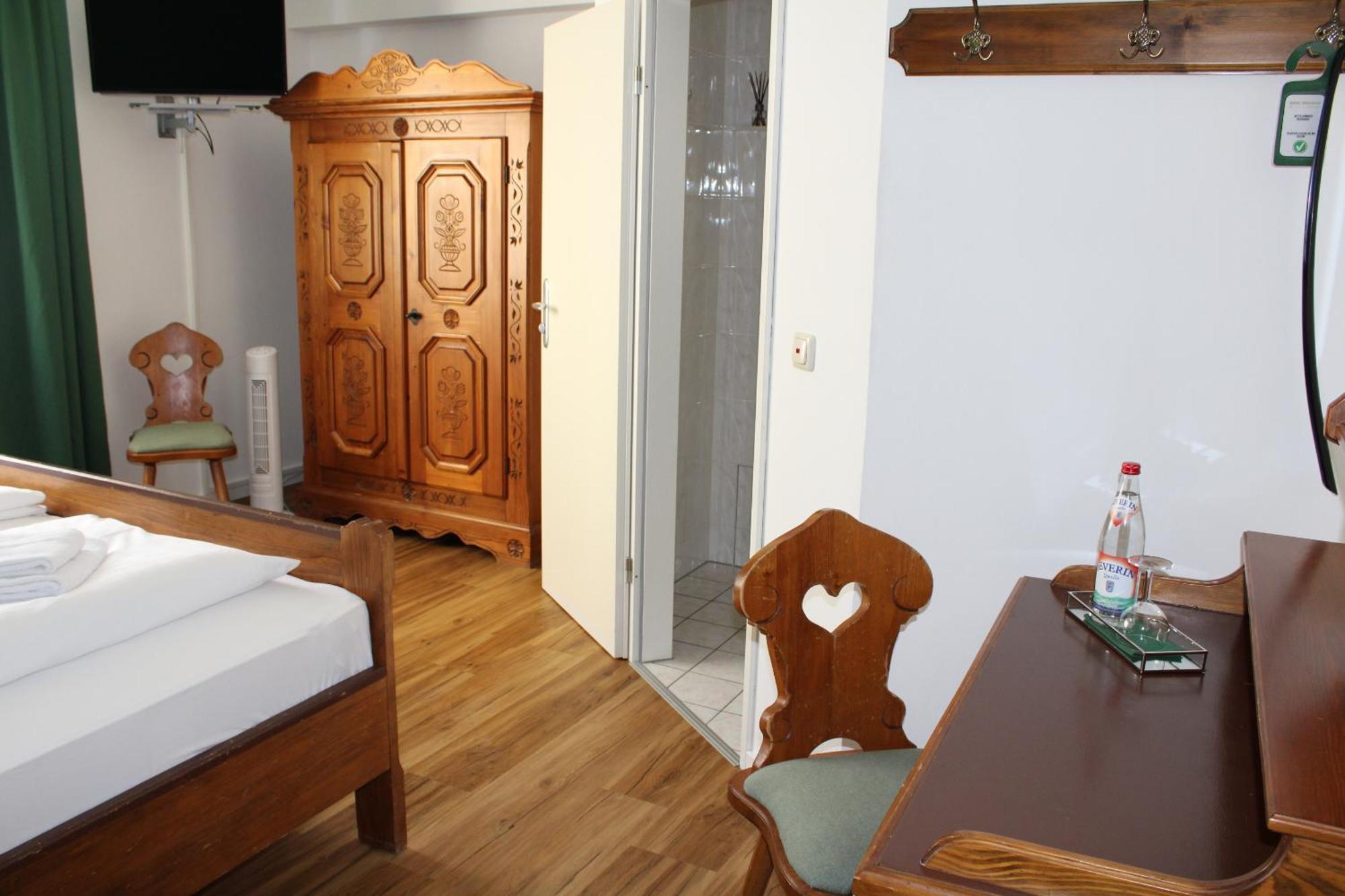 Gasthof Wolferstetter Vilshofen an der Donau Room photo